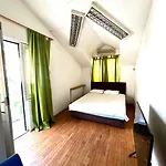 Stars Aspava Blue Hostel