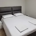 Apartments Luka