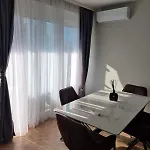 Apartments Luka