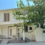 Dalupada Apartments