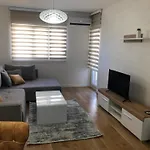 Central Point Udoban Stan U Elitnom Dijelu Podgorice