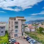 1Bd Modern Apt In Dobra Voda With Roof Access 