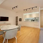 Люкс Апартаменты В Бечичи, Skyline Resort, Первая Линии Моря, Две Спальни