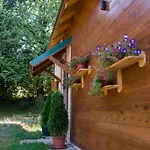 Top Hill Lodge