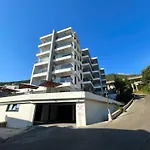 Seastone Apartments