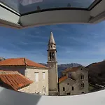 Sunny Bell Apartment Old Town Budva