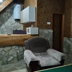 -Do- Gradac