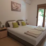 Laplam Apartments