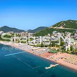 Status-M Apartments Sunny Side