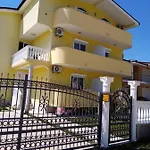 Mehmed Apartmants