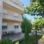 Duraku Apartment