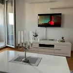 Apartment Shine