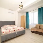 Rine Apartments