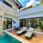 Nelayan Garden Villa Exquisite 3 Bedroom Canggu 600 Meter From Beach