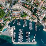 Marina Studio Apartment