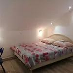 Apartment Mimica