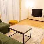 Apartament Zhana