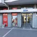 Anika Apartment