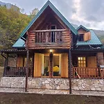 Zoey'S House