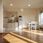 Status-M Apartments Jelushich