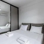 Sunset Harbor Suites