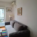Dina'S Place
