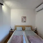 Apartments Mitende