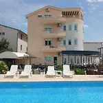 Hotel Denis
