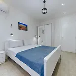 Lux Dam Apartments