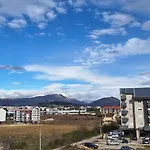 Ella Lux Apartment