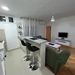 Apartman Autobuska