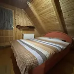 Cottage Walnut