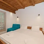 Hotel Porto Tara