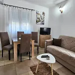 Tivat Studio Apartment 5 Min From Airport Tivat
