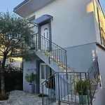 One-Bedroom Apartment, 5 Min From The Airport Tivat