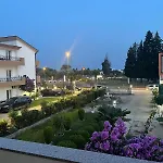 Luis Apartments