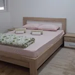 Hristina Apartments