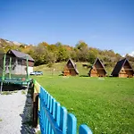Bb Etno House