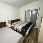 Anisa Apartments
