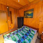 Whispering Woods Holiday Home