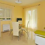 Cozy Apartment In Donja Lastva - Close To The Beach