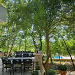 Green Hill Apartments