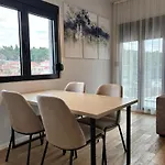 Lina - Pg, Gorica Park View Apartment