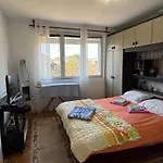 Apartment Goran