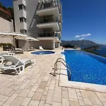 Tophill Altezza 7 Best View&Pool