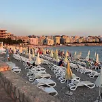 Hana Apartments