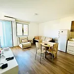 Mira Apartment