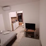 Apart Kamenovo