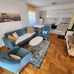 Apartments Donja Gorica