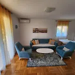 Apartments Donja Gorica